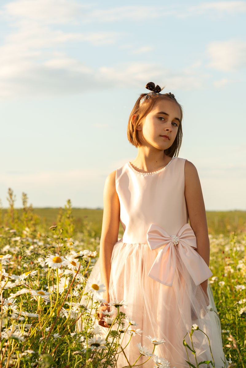 Children's dress with bow and pearls