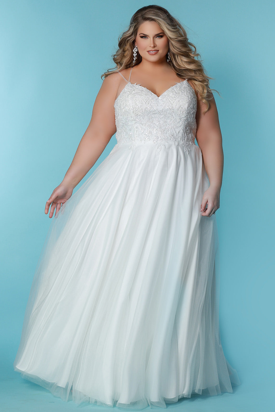 Plus size brudekjole Dalia