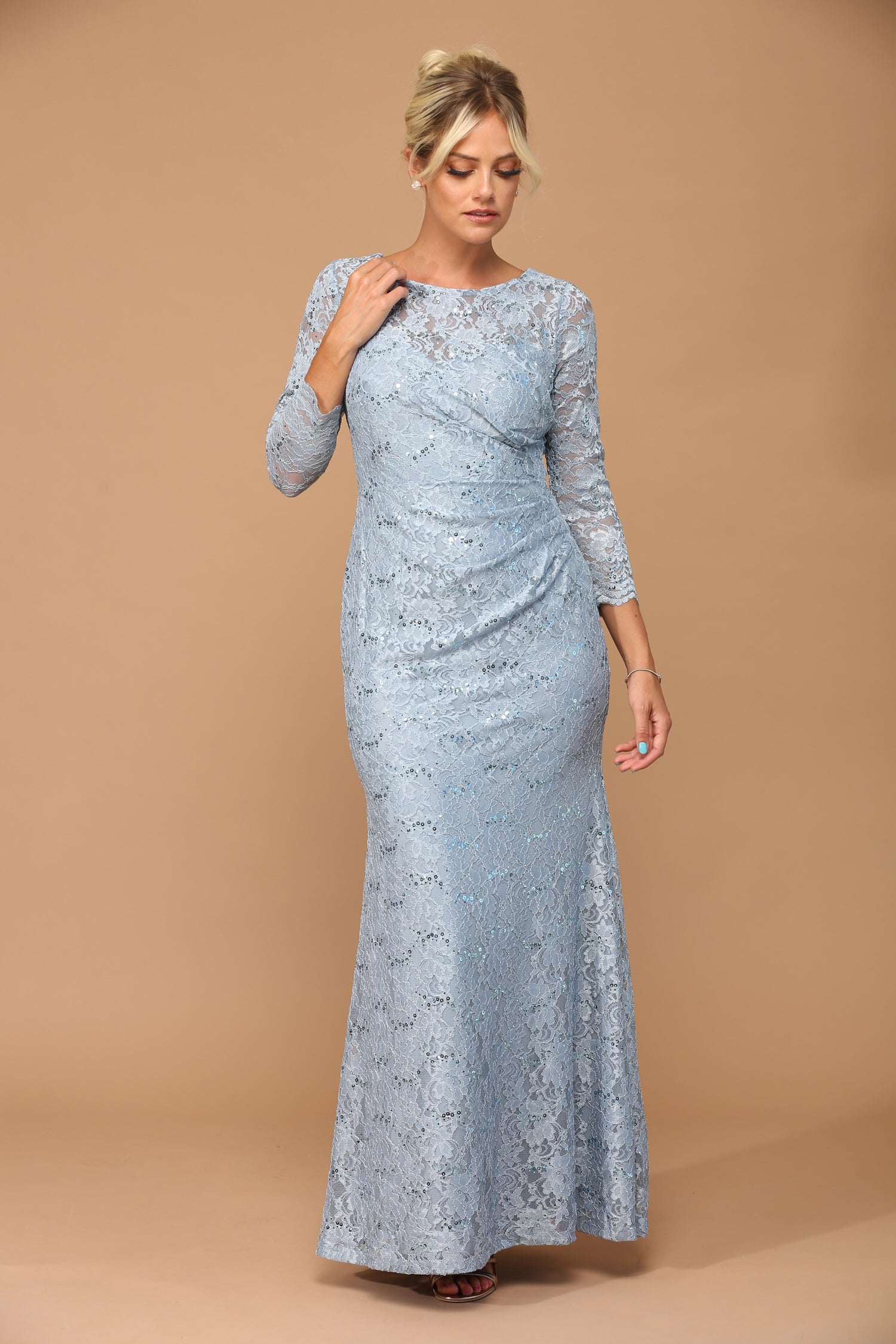 Light blue lace dress with sleeves TP Kjoler