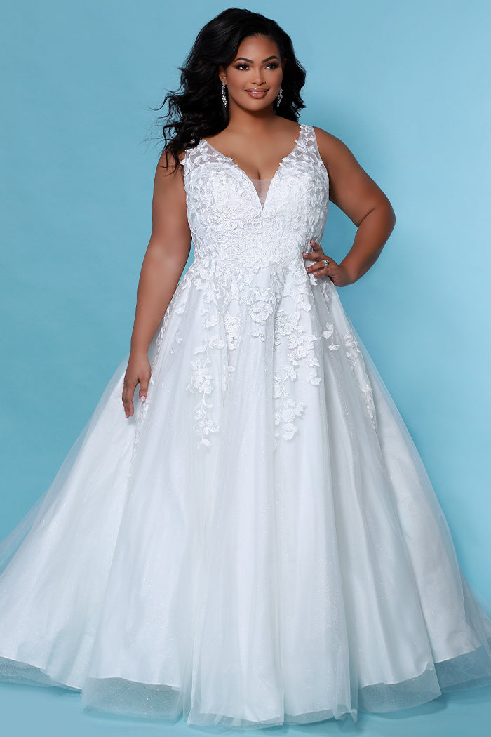 Plus size wedding dress Jasmine