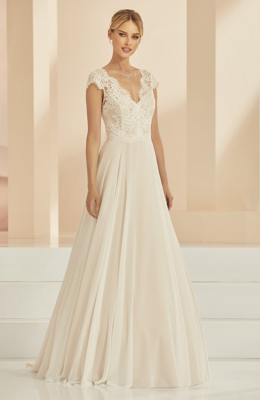 Wedding dress Sabia