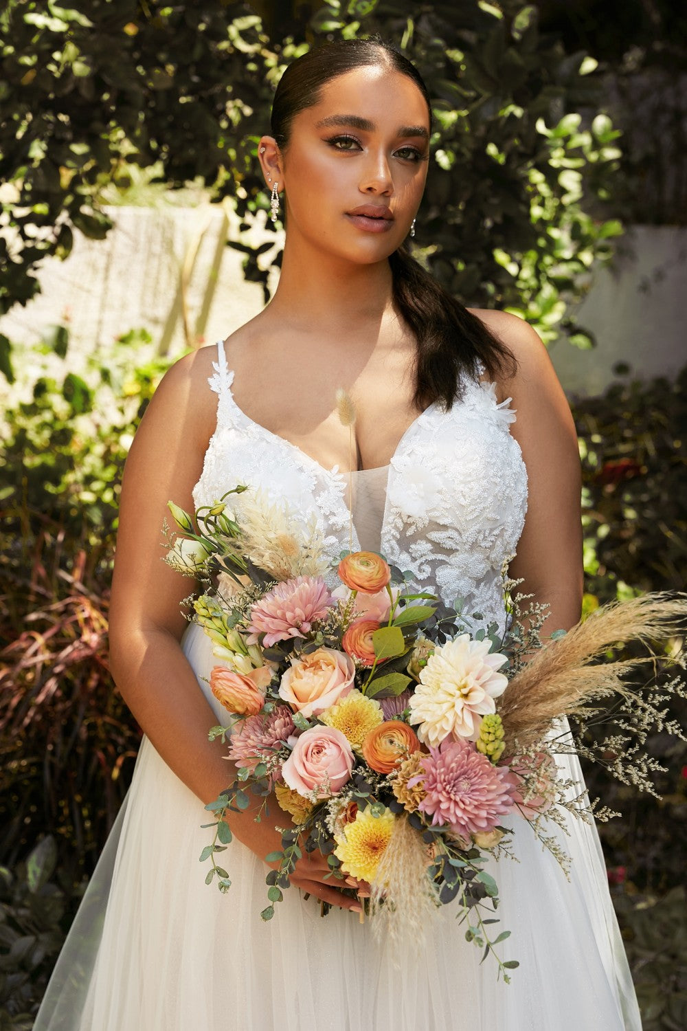 Wedding dress with tulle and 3D flowers