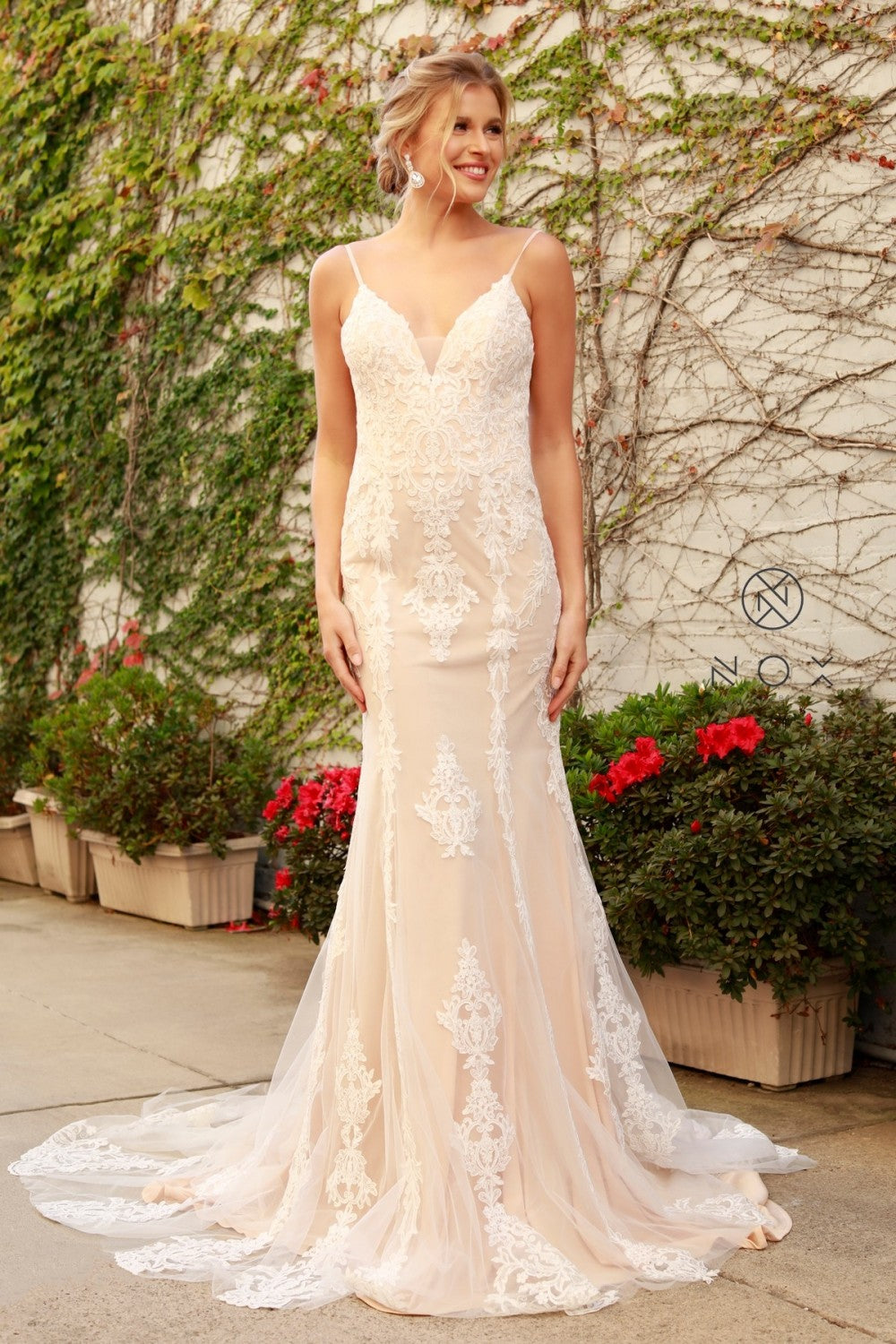 Lace wedding dress H494